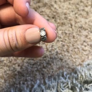 Flower pandora charm separater